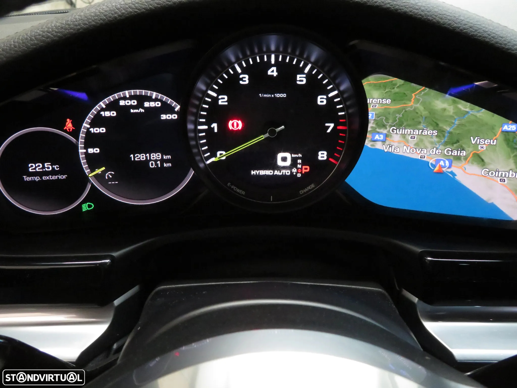 Porsche Panamera 4 E-Hybrid - 48