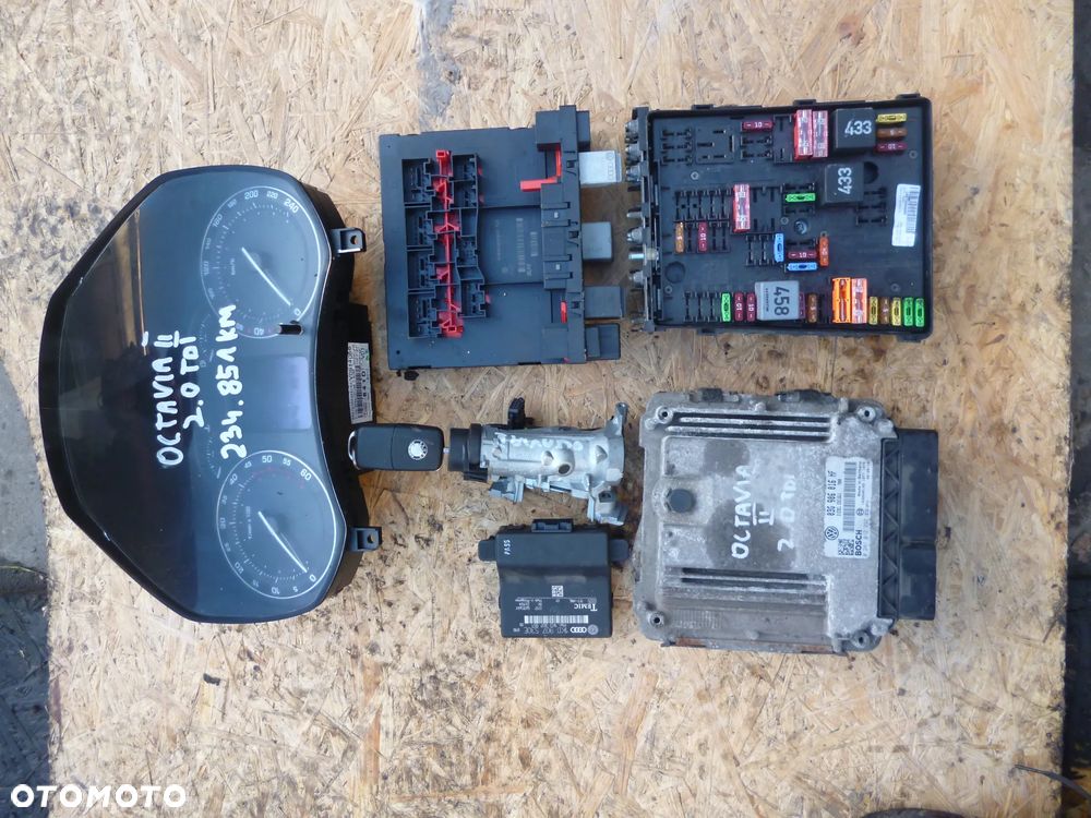 SKODA OCTAVIA II 2.0 TDI ALTERNATOR - 1