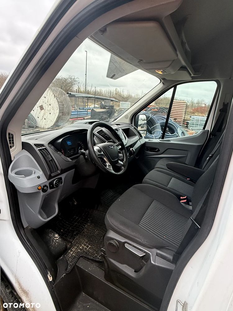Ford Transit - 9