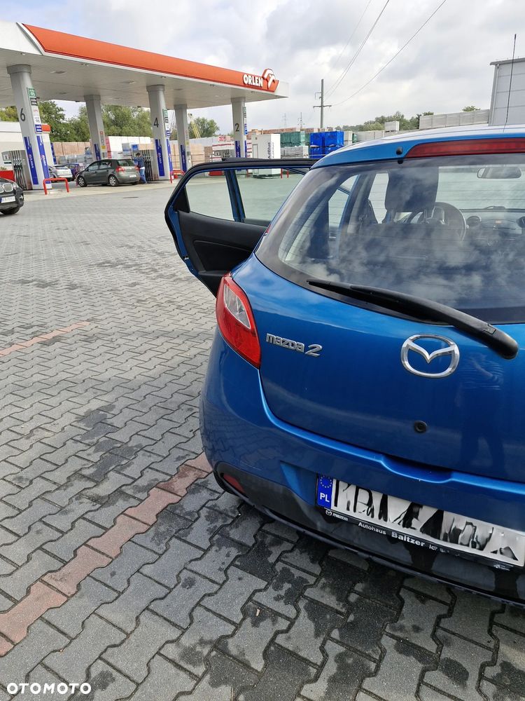 Mazda 2 - 24