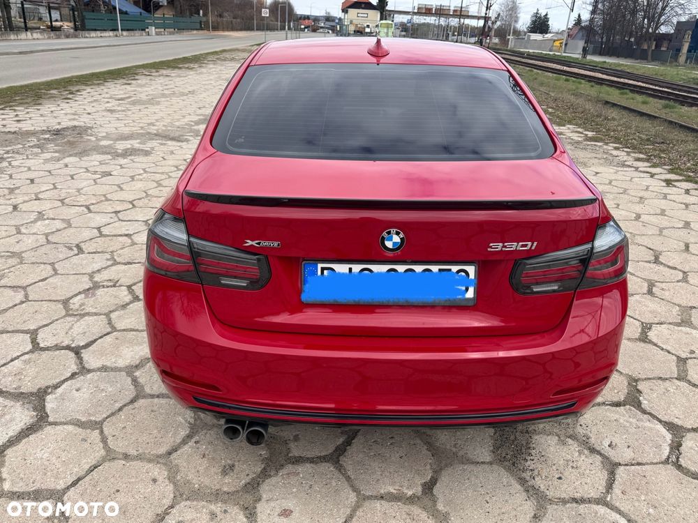 BMW Seria 3 330i xDrive Edition Luxury Line Purity - 14