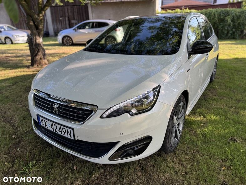 Peugeot 308 - 1
