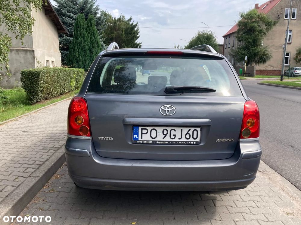 Toyota Avensis 1.8 VVT-i Sol - 4