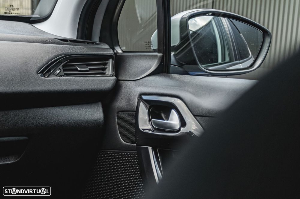 Peugeot 208 1.6 BlueHDi Style - 11