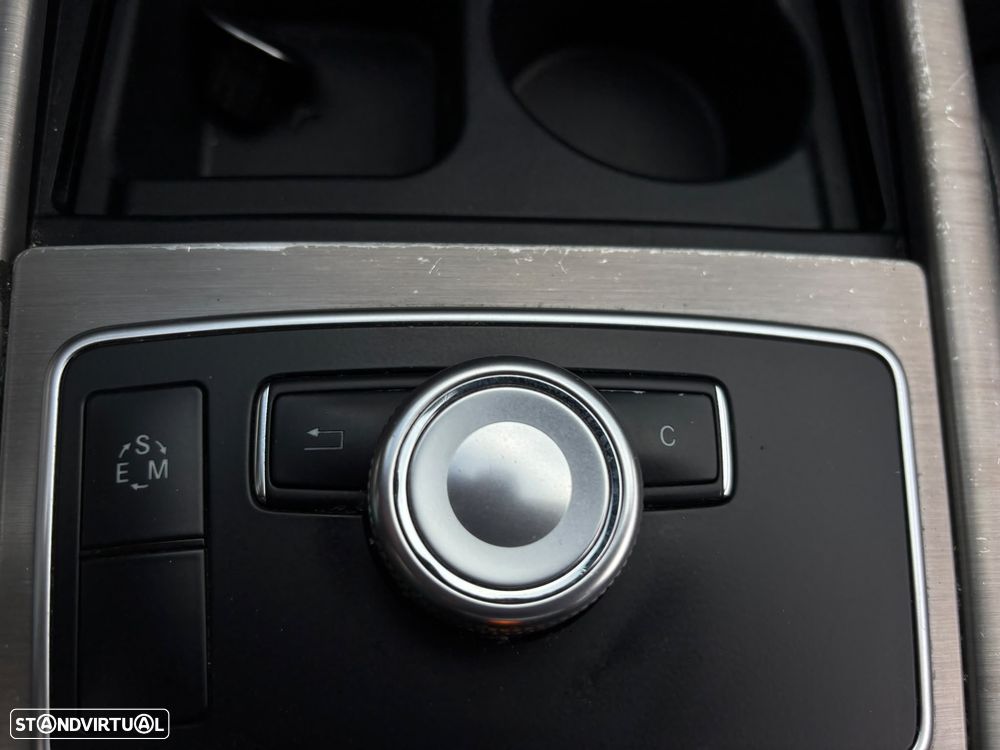 Mercedes-Benz E 250 CDI Avantgarde BE Auto. - 24