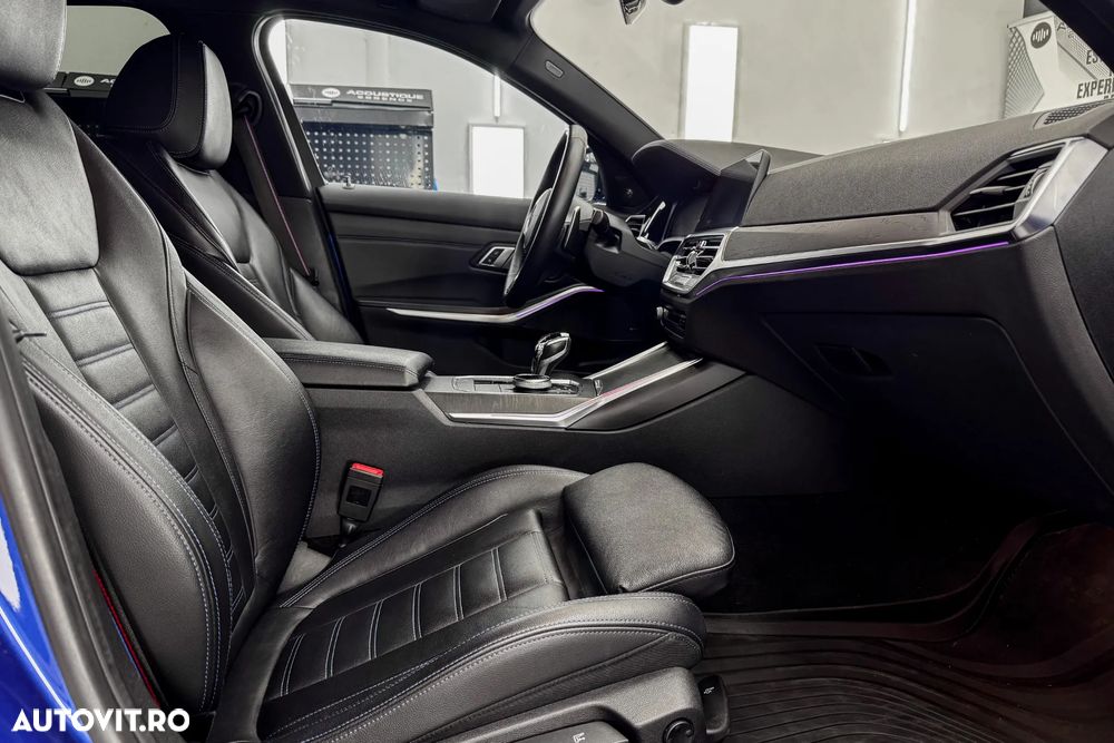 BMW Seria 3 330i AT - 9