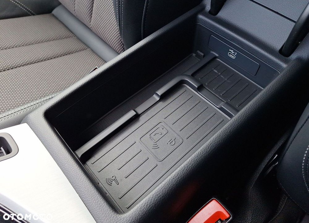 Audi A4 Limousine 35 TFSI mHEV S Line S tronic - 26