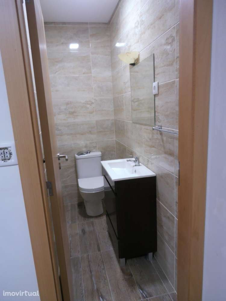 Andar Moradia T2 - renovado - Grande imagem: 5/7