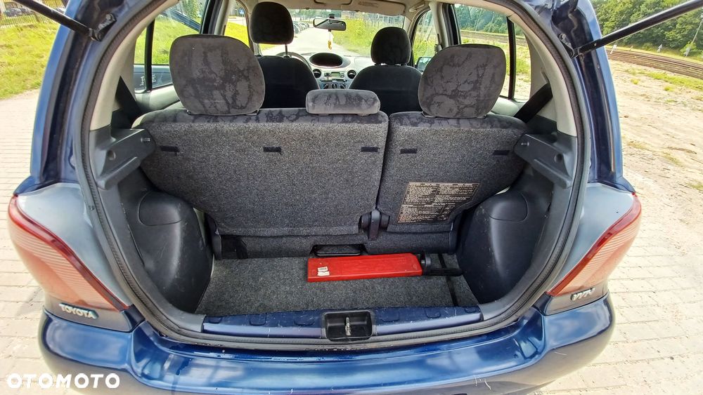 Toyota Yaris - 9