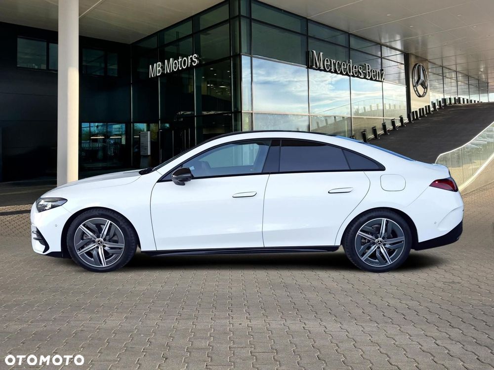 Mercedes-Benz CLA - 4