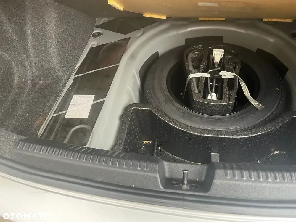 Volkswagen Polo - 18