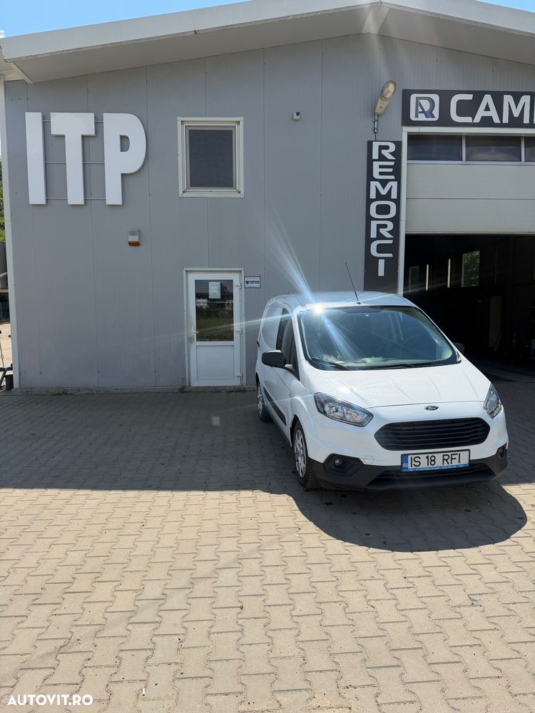 Ford Courier - 2