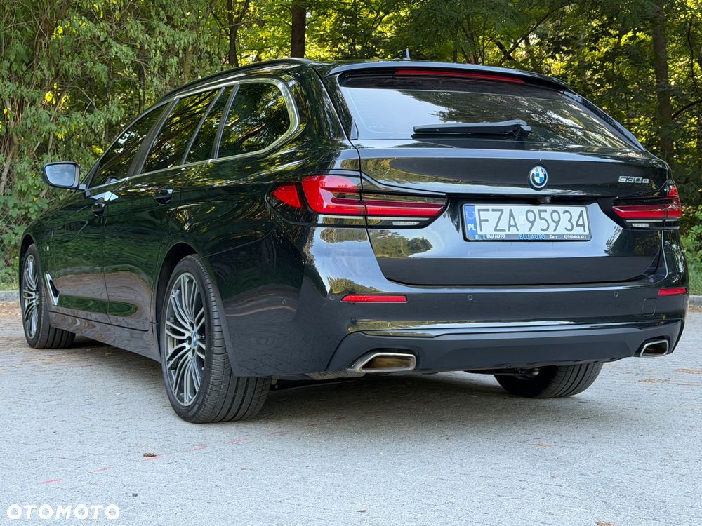 BMW Seria 5 530e Luxury Line sport - 9