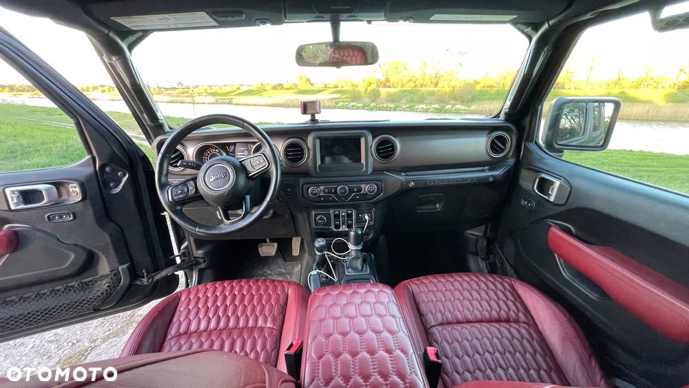 Jeep Wrangler - 11