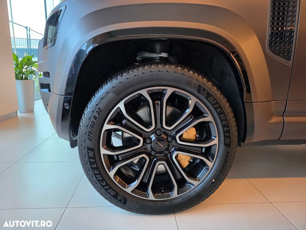 Land Rover Defender - 6