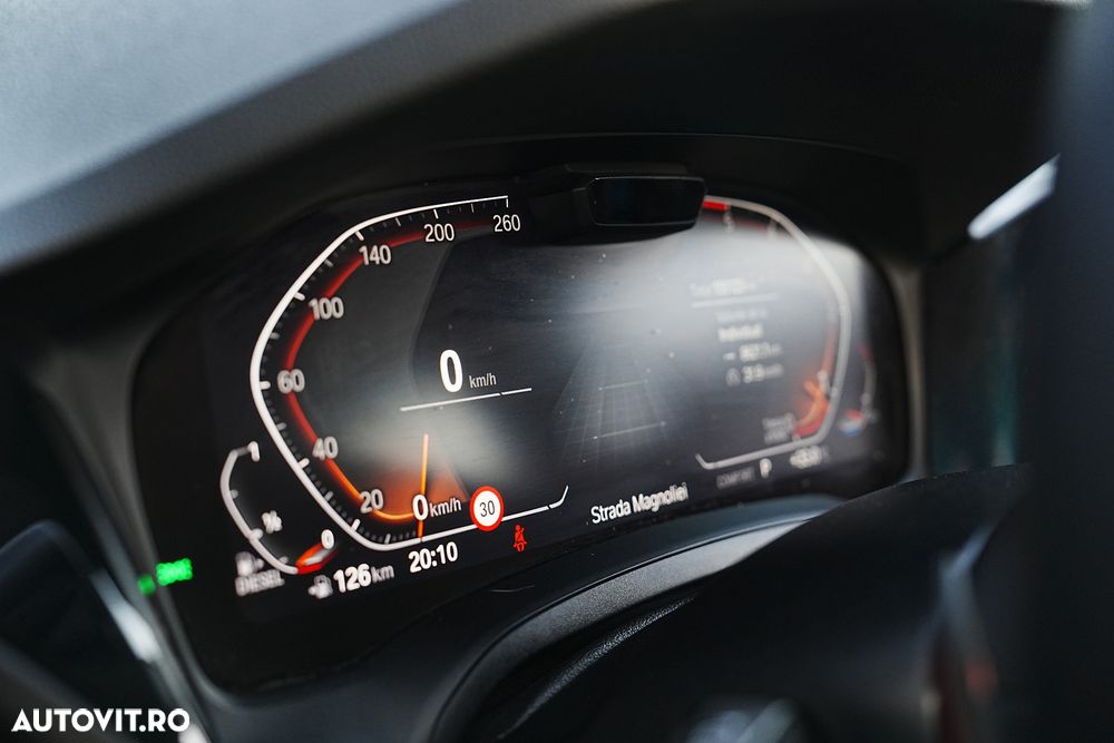 BMW Seria 3 320d xDrive Aut. - 27