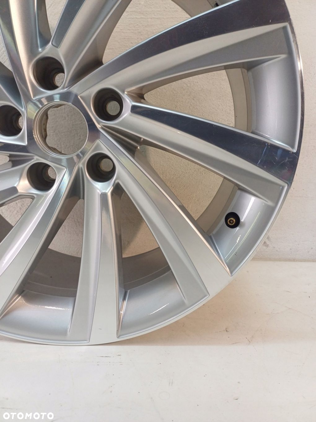 FELGA ALUMINIOWA SKODA OCTAVIA IV 4 7.5" x 18" 5x112 ET 48 - 5