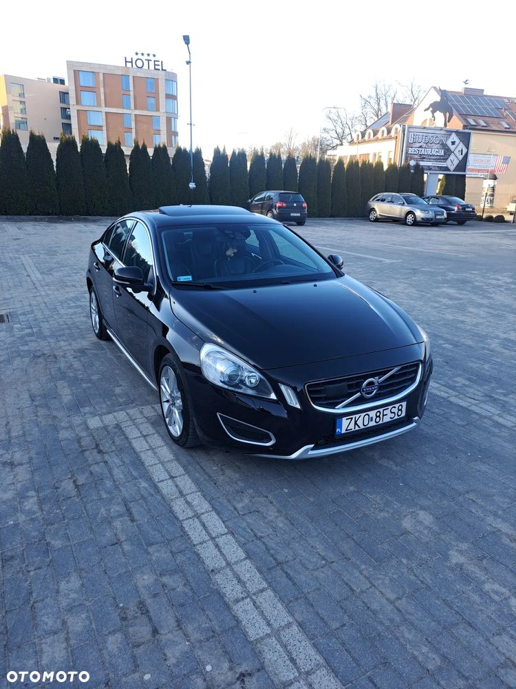 Volvo S60 D3 Geartronic Summum - 2