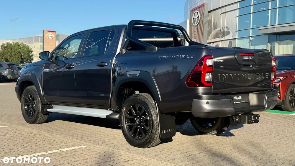 Toyota Hilux - 7