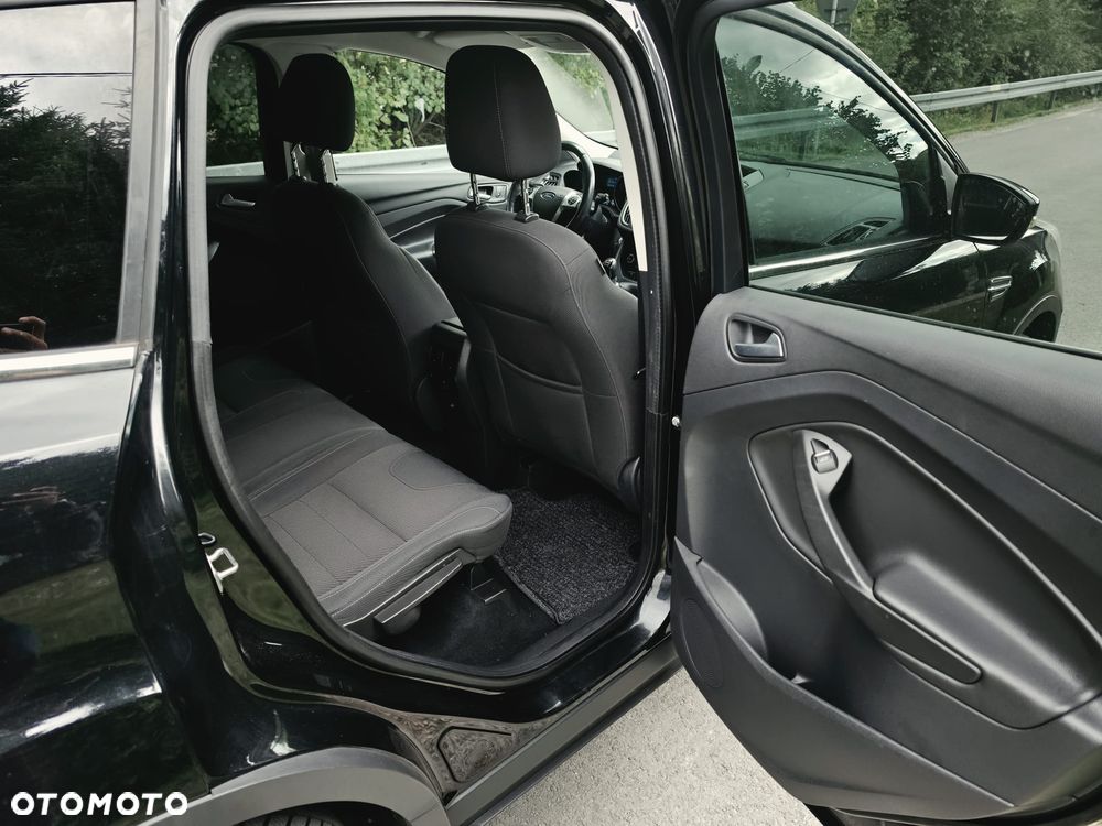 Ford Kuga - 11