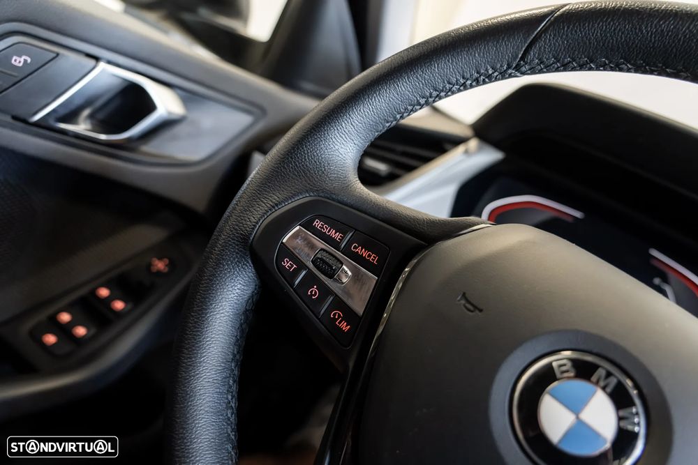 BMW 116 i Aut. Advantage - 11