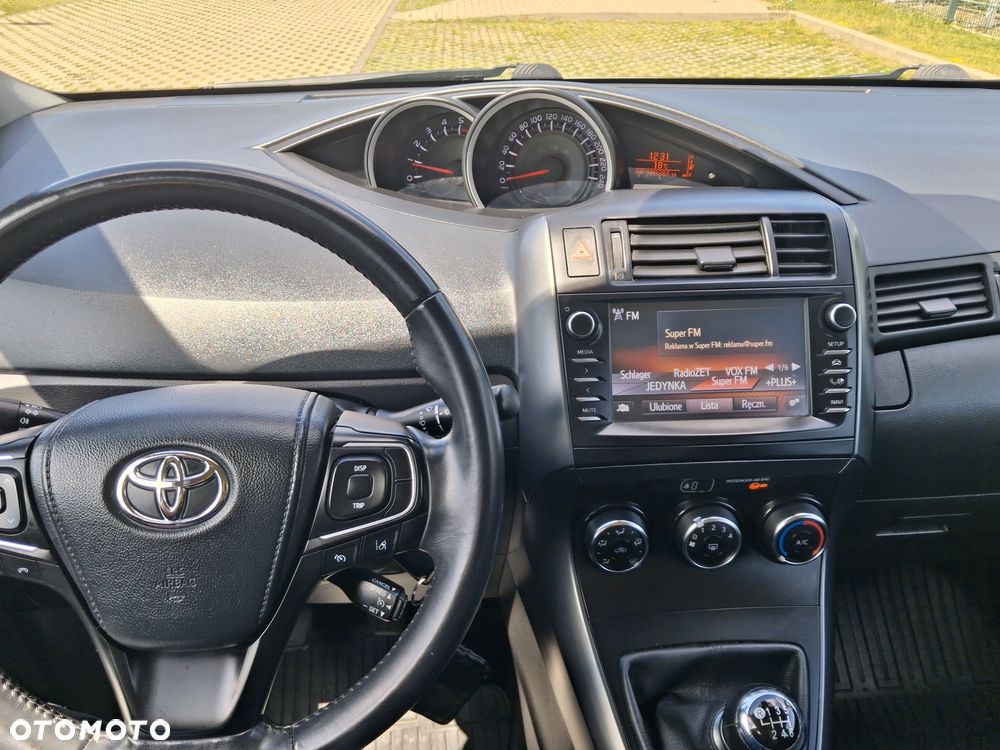 Toyota Verso 1.6 D-4D Active EU6 - 13