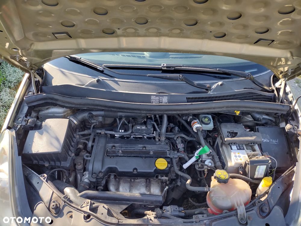 Opel Corsa 1.2 16V Enjoy - 2