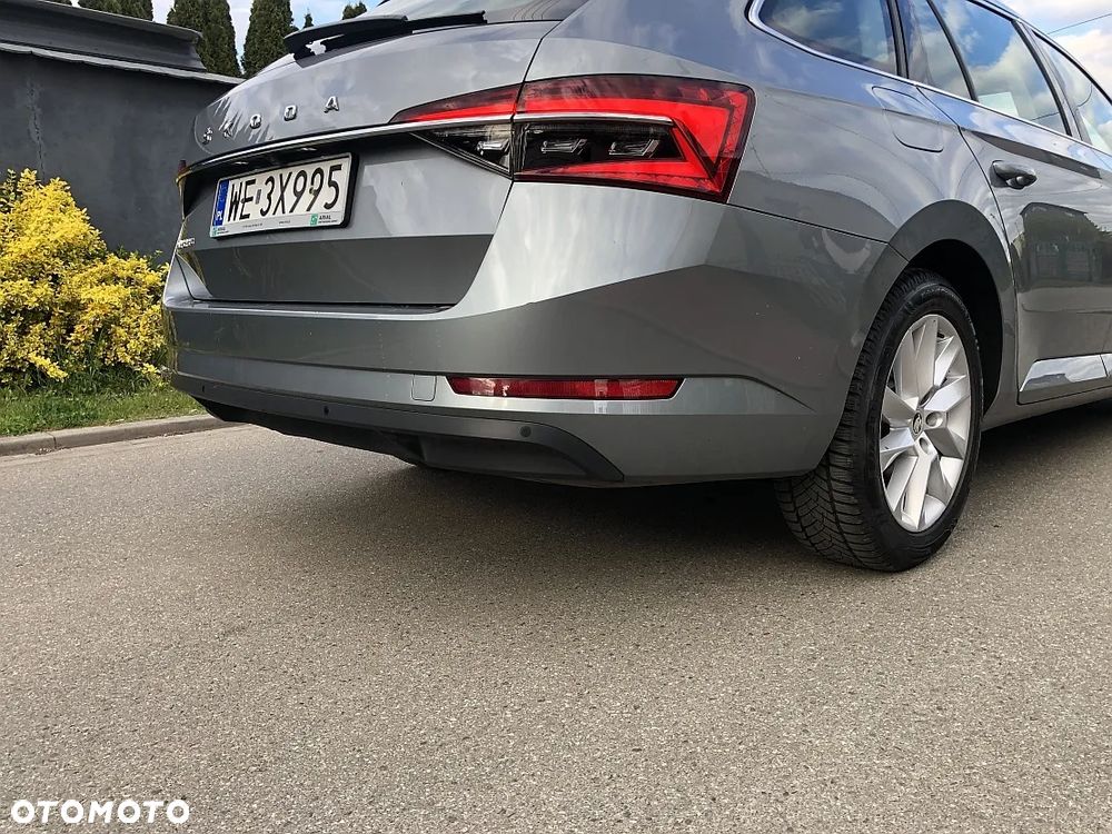 Skoda Superb 2.0 TDI SCR Style DSG - 33