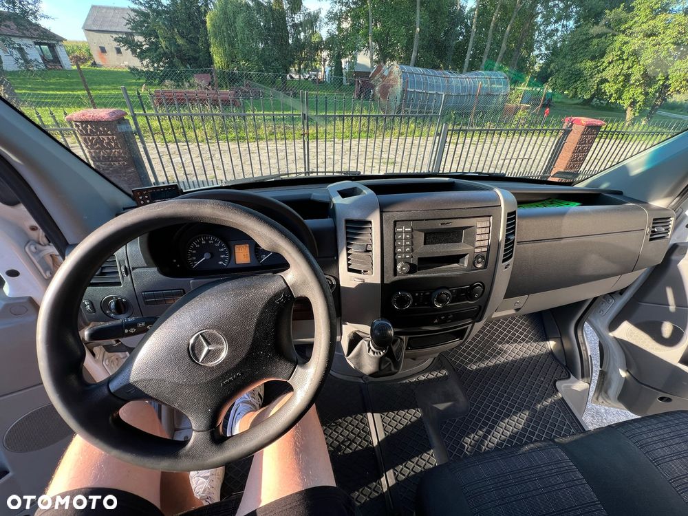 Mercedes-Benz Sprinter - 17