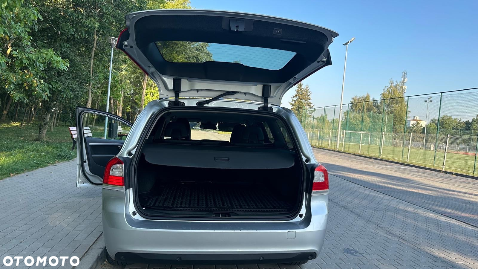 Volvo V70 - 24