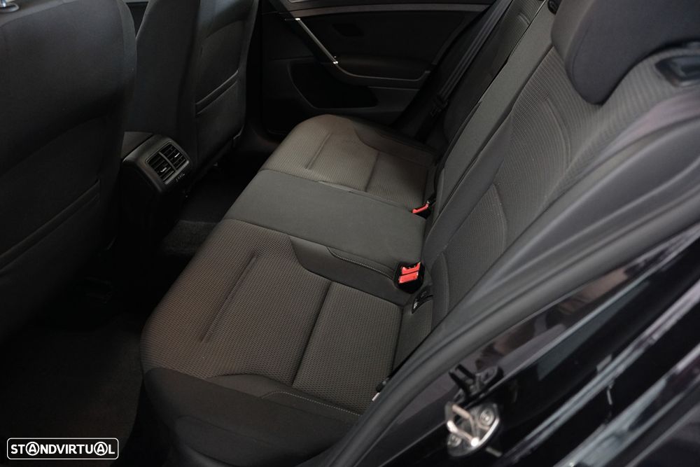 VW Golf 1.0 TSI BlueMotion DSG Comfortline - 12