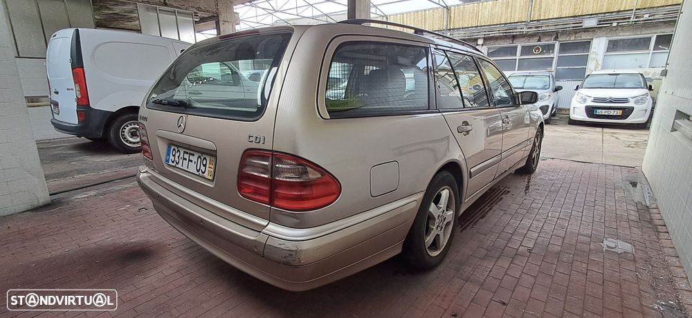 Mercedes-Benz E 220 CDI Classic - 15