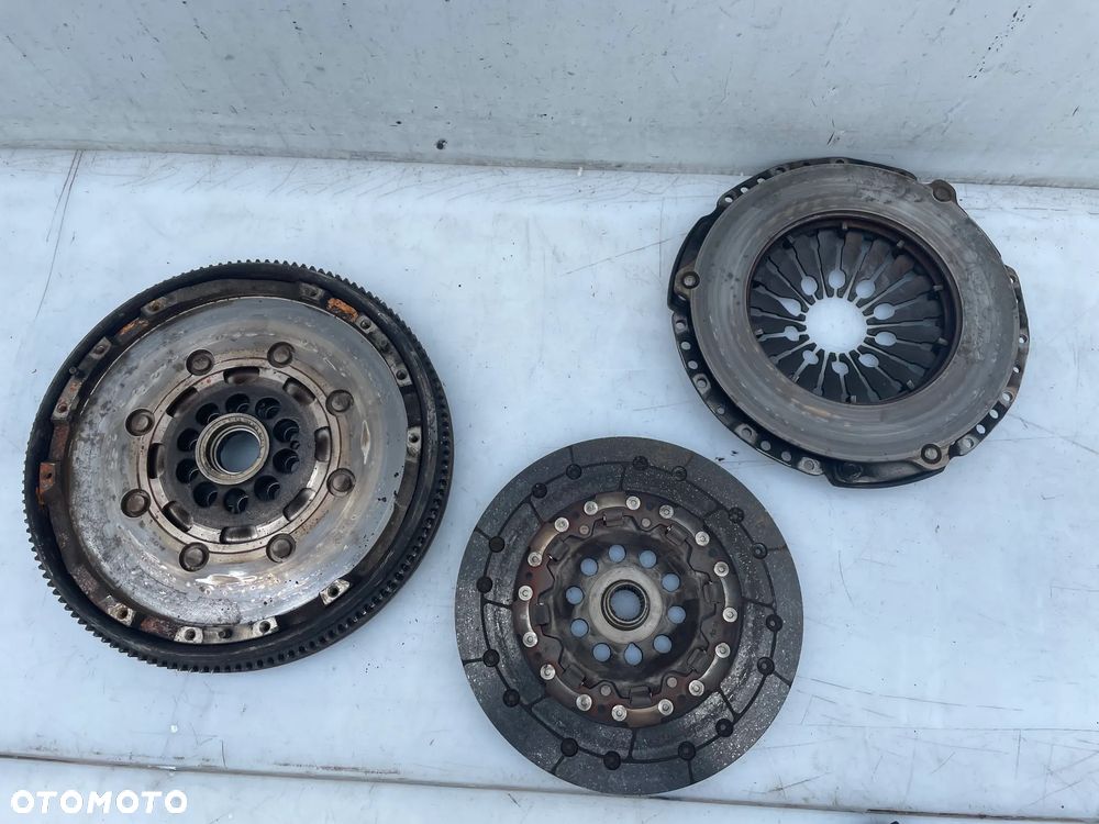 SPRZĘGŁO KOŁO ZAMACHOWE DOCISK TARCZA VW GOLF IV BORA SEAT LEON I SKODA AUDI A3 2.3 AGZ - 1