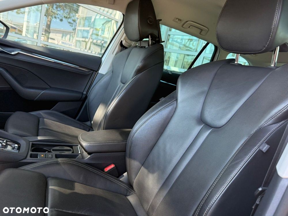 Skoda Octavia 2.0 TDI Style DSG - 11