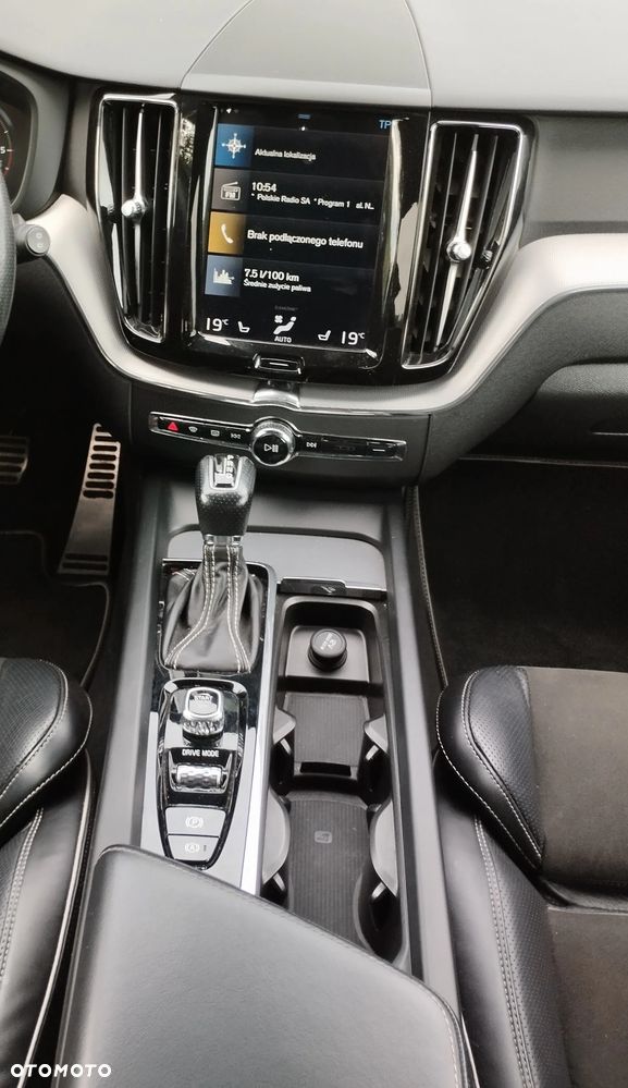 Volvo XC 60 D5 SCR AWD R-Design - 14