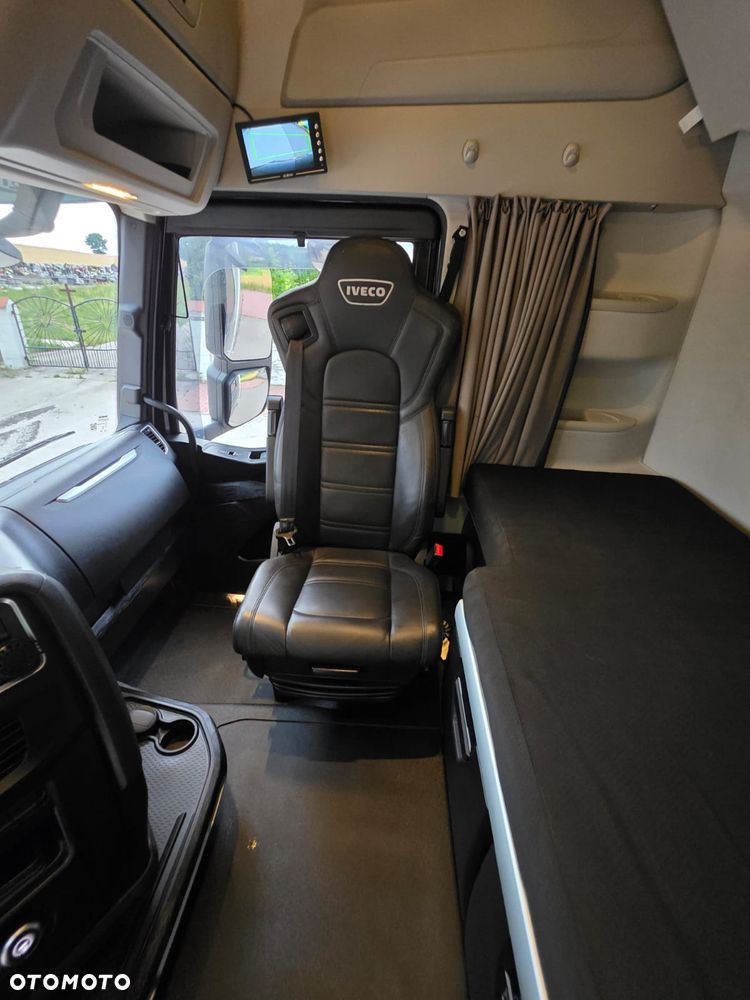 Iveco S-WAY 460 / FIRANKA / WINDA  / NOWE OPONY / 18PALET / AUTOMAT / KLIMA POSTOJOWA / CAŁY NA PODUSZKACH / SYPIALKA / SERWISOWANY / 2021 / JAK NOWY  / E6 - 31