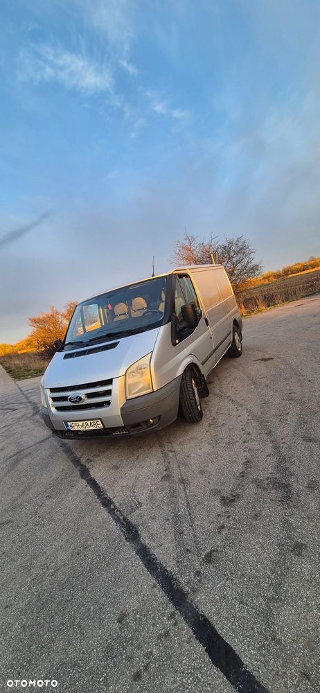 Ford Transit - 1