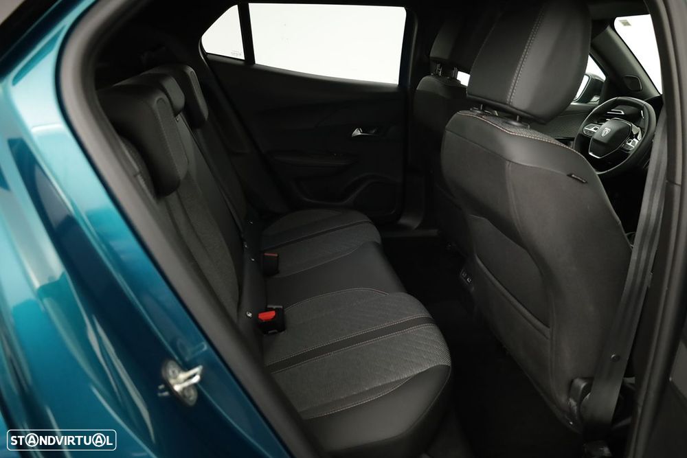 Peugeot 2008 1.2 Allure - 23