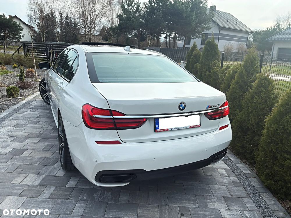 BMW Seria 7 740Li - 18