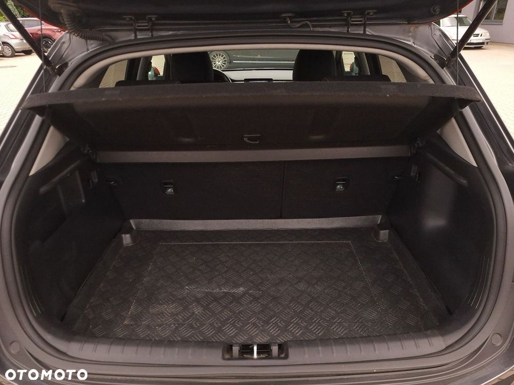 Kia Stonic 1.4 L - 26