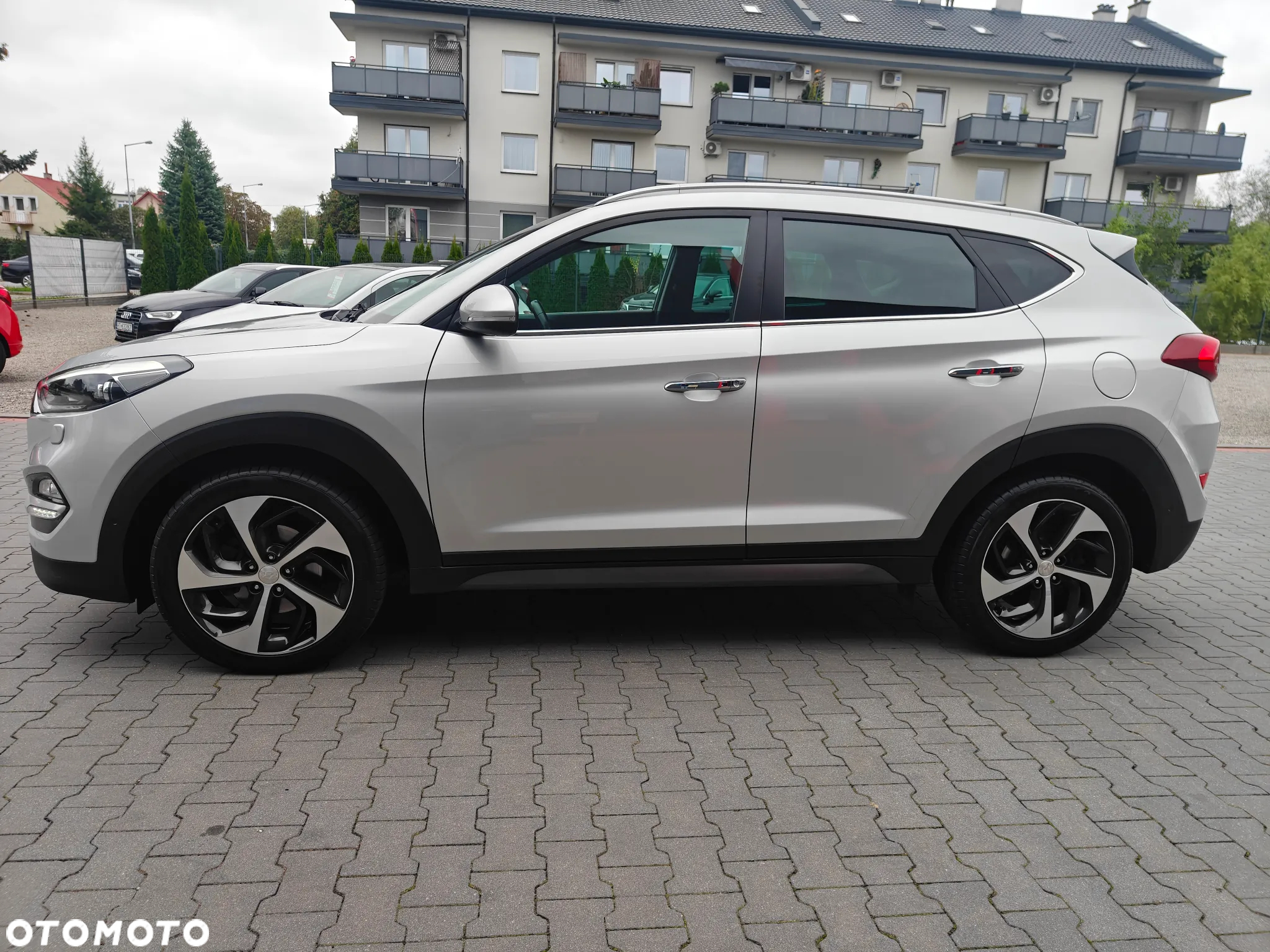 Hyundai Tucson 2.0 CRDi 4WD Automatik Premium - 11
