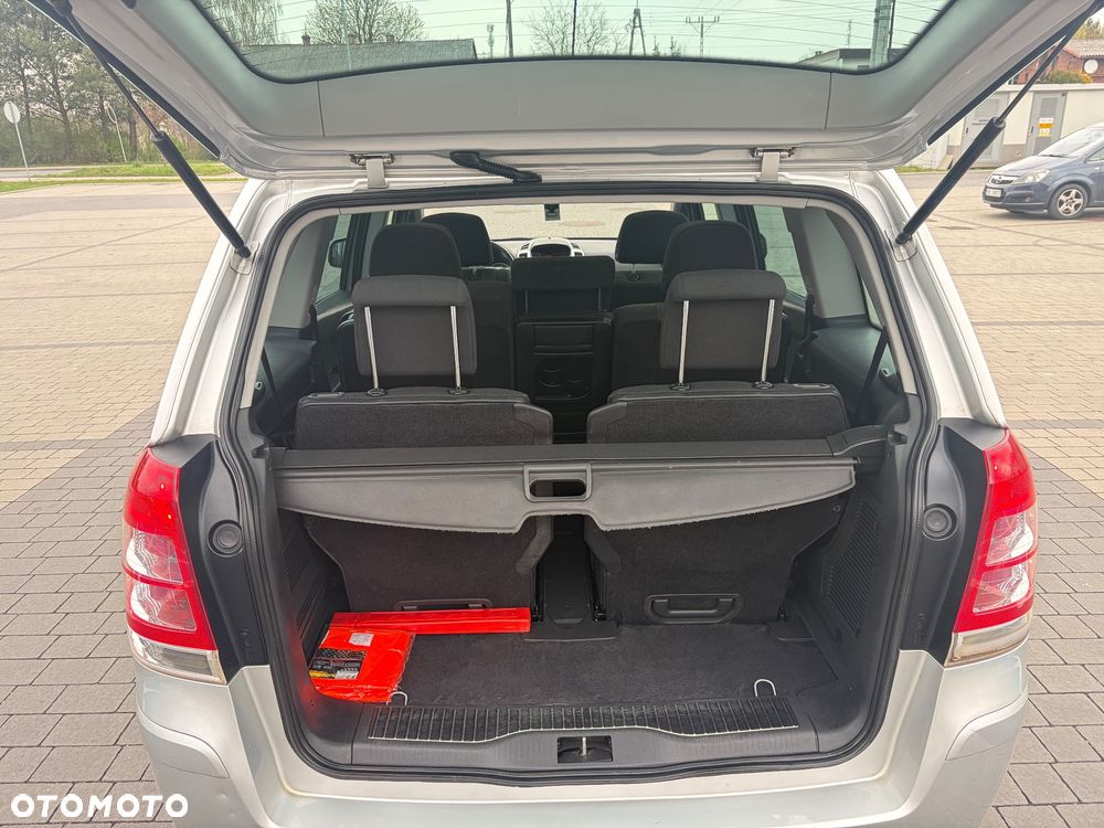 Opel Zafira 1.8 Enjoy - 30