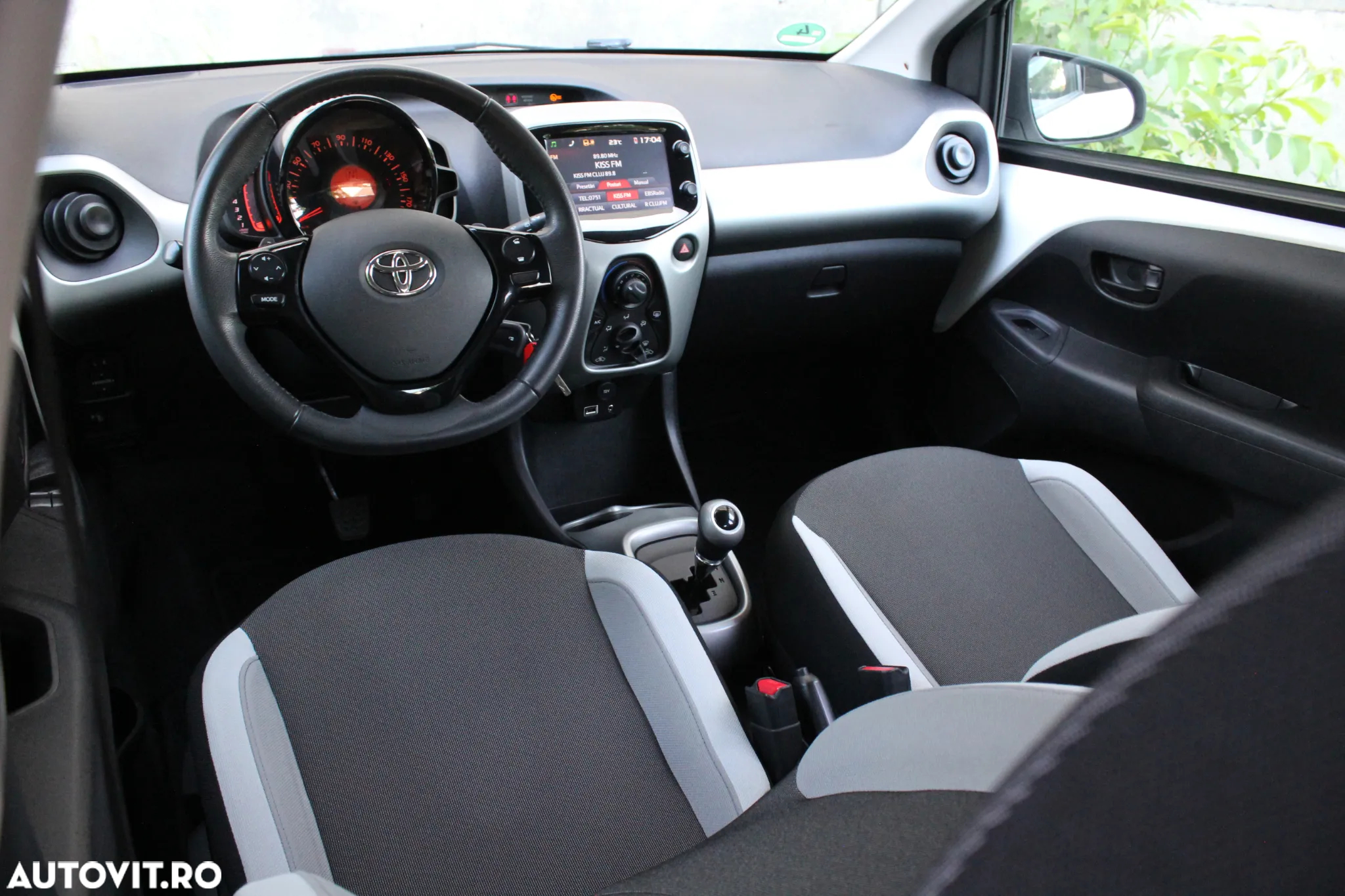 Toyota Aygo 1.0 MultiMode X - play - 6