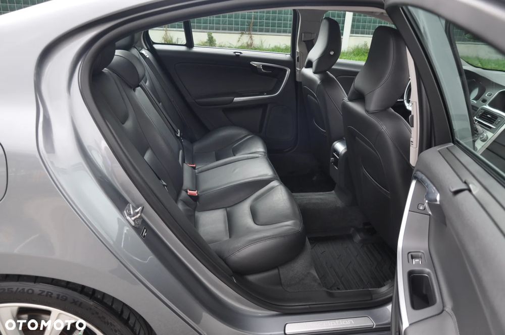 Volvo S60 T5 Inscription - 13
