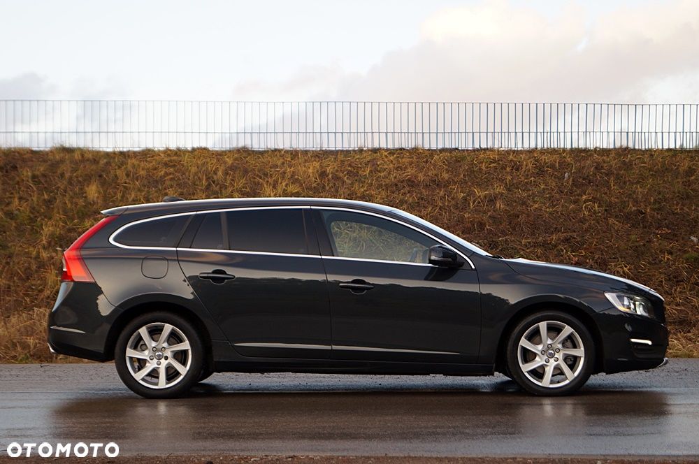 Volvo V60 D4 Geartronic Summum - 12