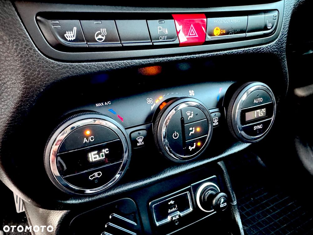 Jeep Renegade 1.4 MultiAir Longitude FWD S&S - 30