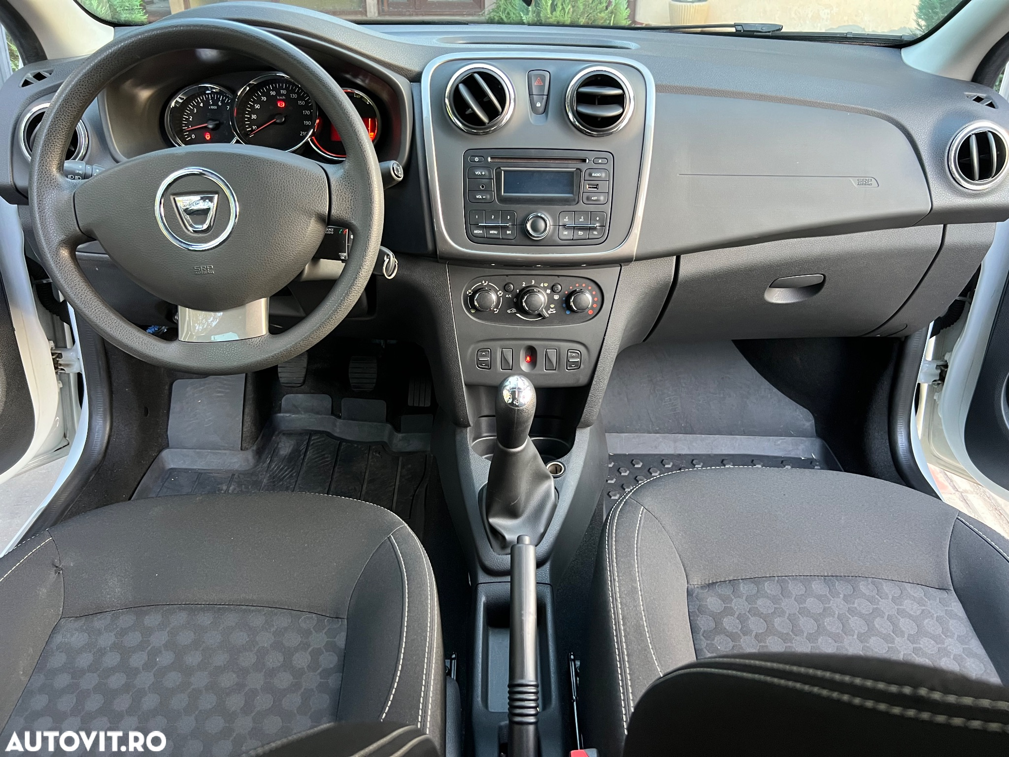 Dacia Logan MCV 1.2 73 CP Laureate - 11