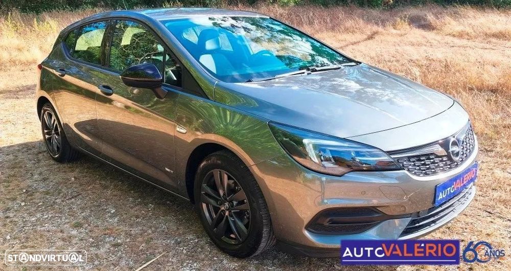 Opel Astra 1.2 T Design & Tech S/S - 10