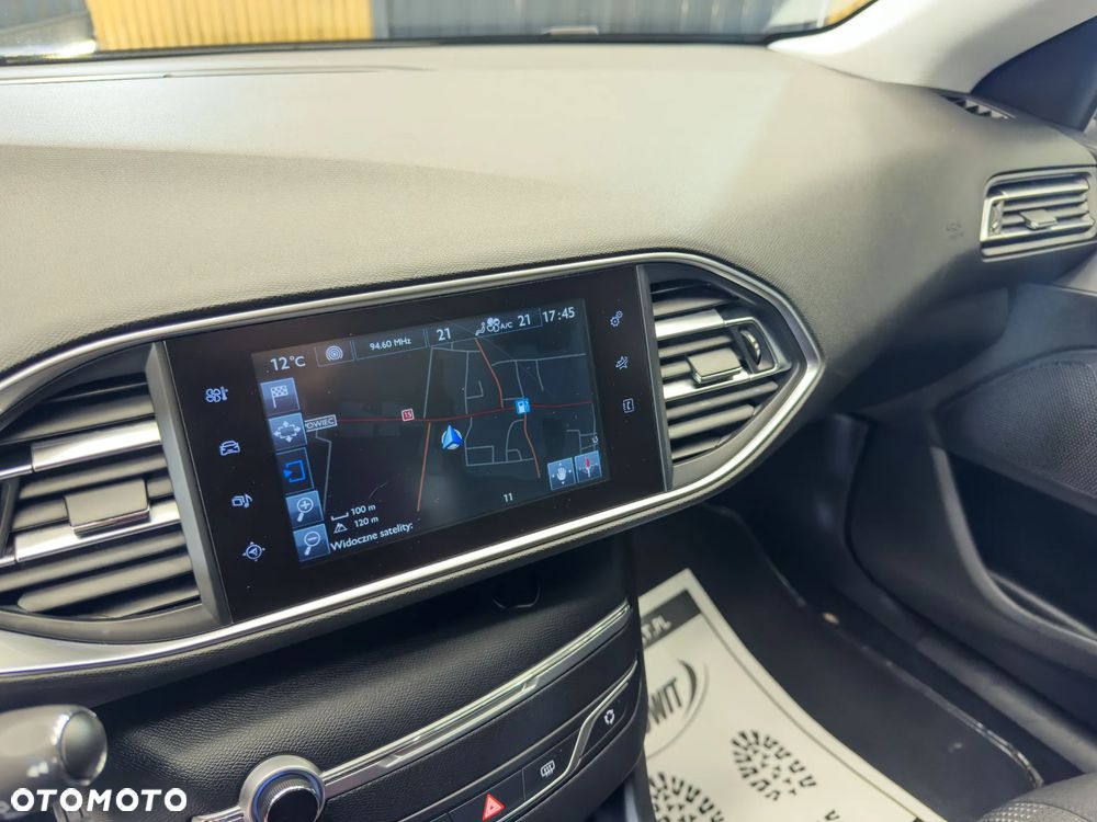Peugeot 308 1.2 PureTech GPF GT S&S EAT8 - 4