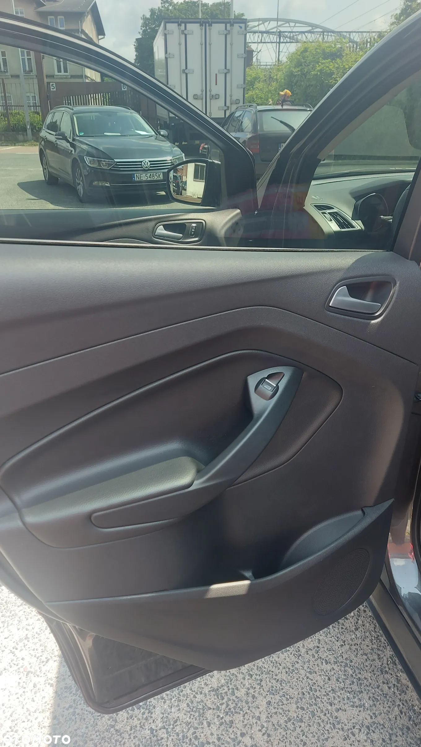 Ford Kuga 2.0 TDCi 2x4 Cool & Connect - 10